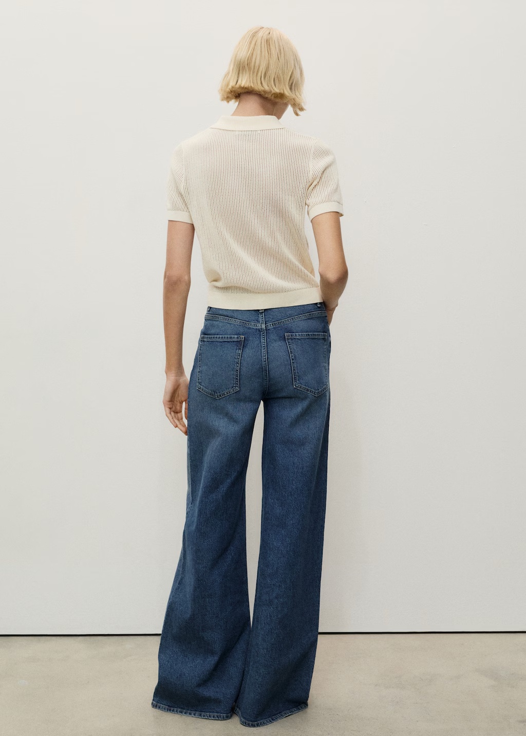High-waisted wide-leg jeans 4 High-waisted wide-leg jeans