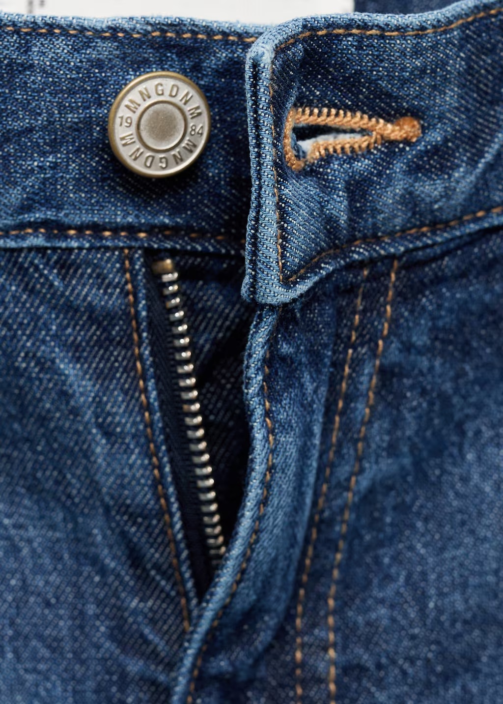 High-waisted wide-leg jeans 9 High-waisted wide-leg jeans