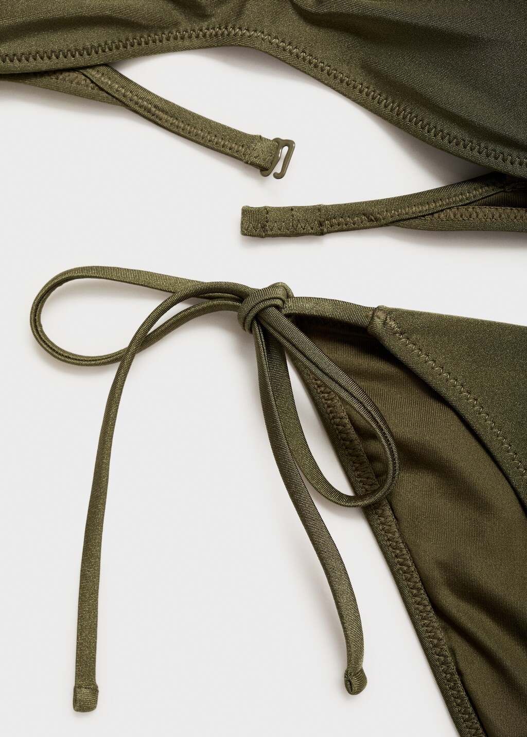 Satin-finish bikini bottoms 7 Satin-finish bikini bottoms