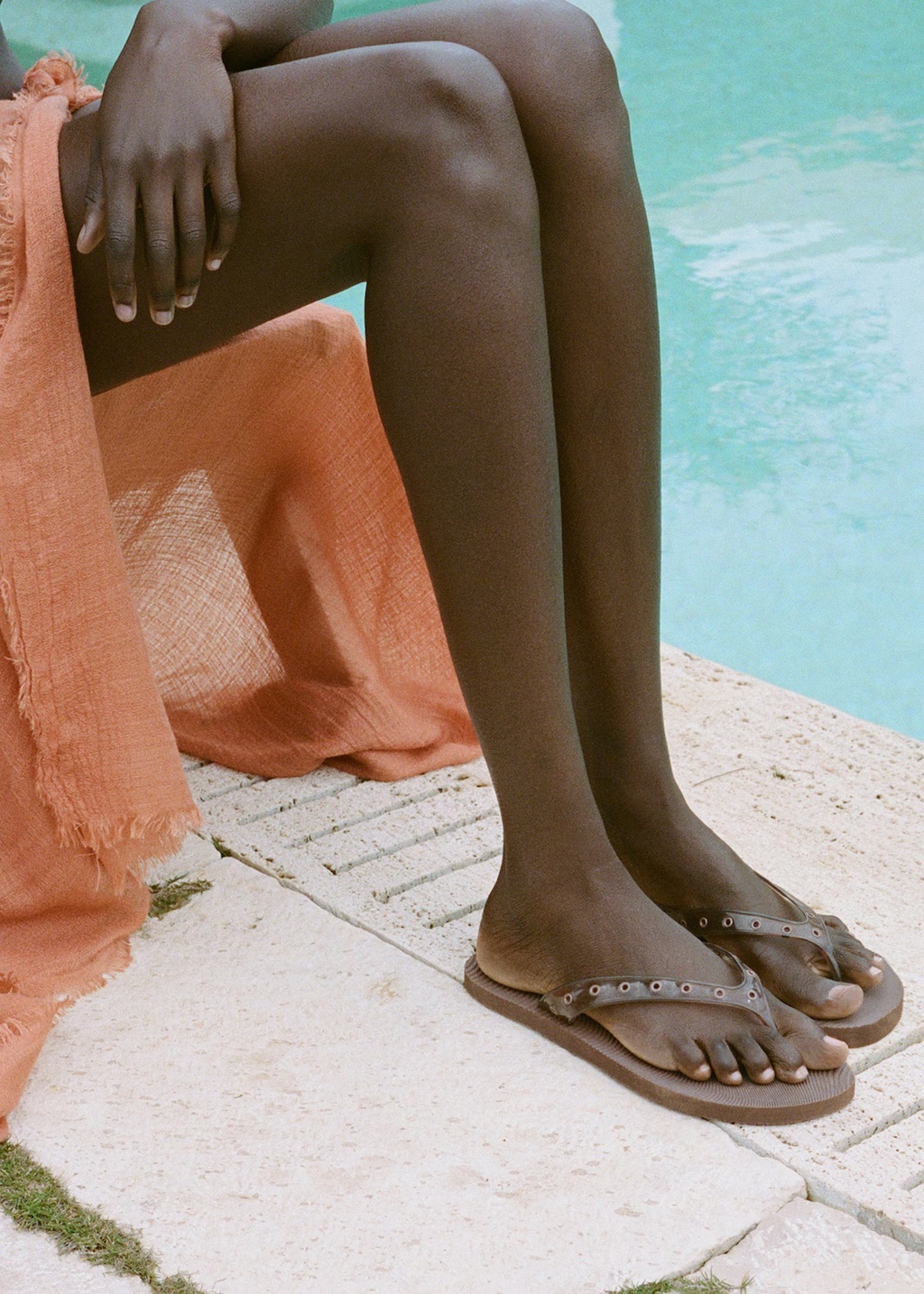 Vinyl strappy sandals with eyelets