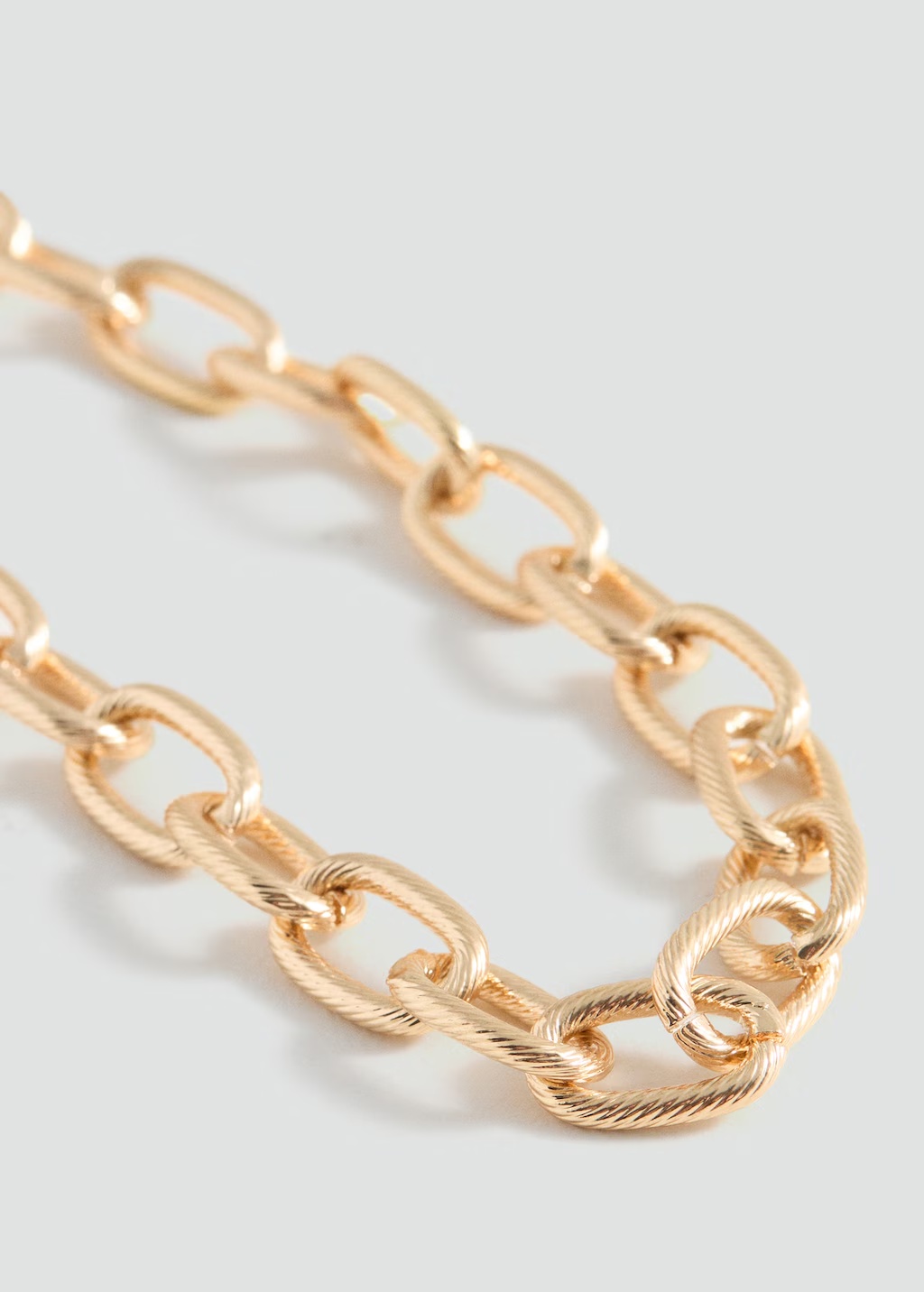 Interwoven chain necklace