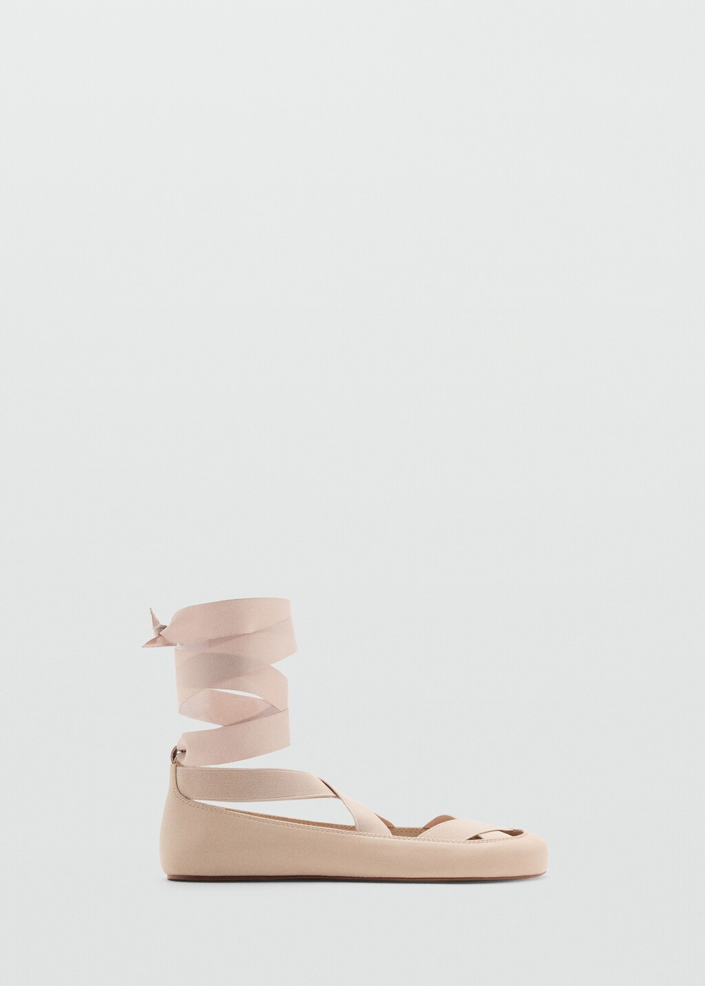 Criss-cross strap ballet flats