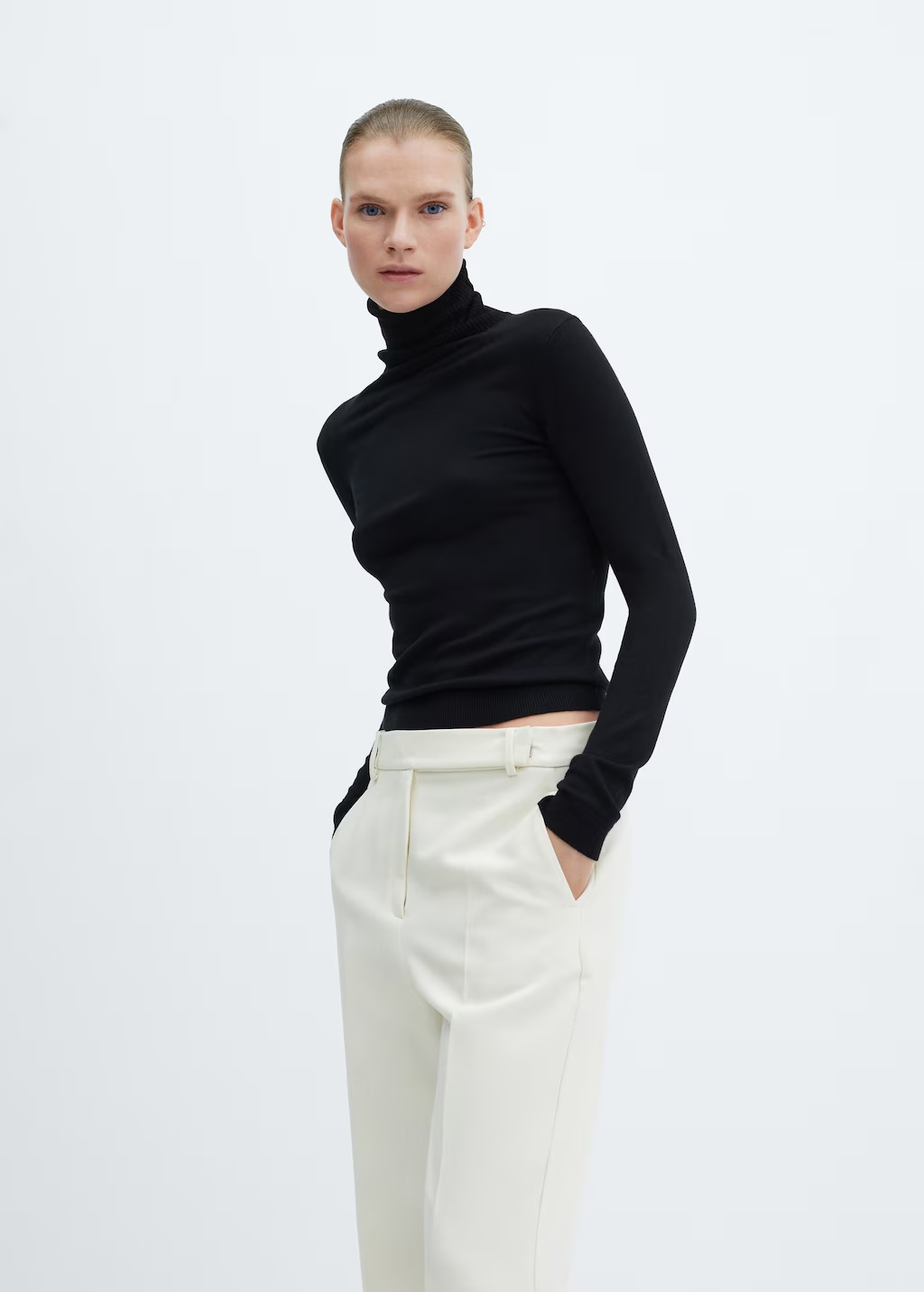 Fine-knit turtleneck sweater
