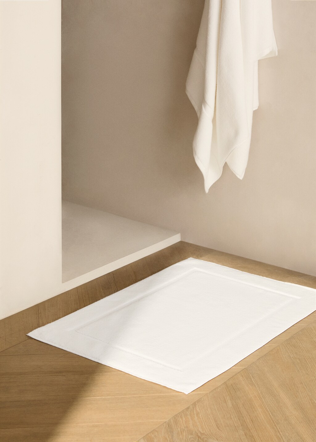 Soft cotton bath mat