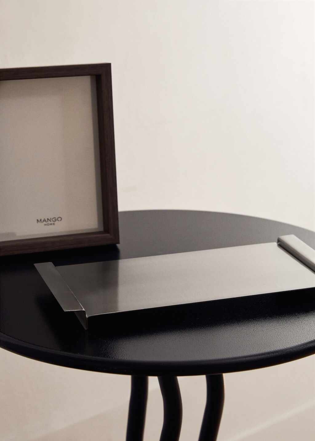 Decorative metal tray