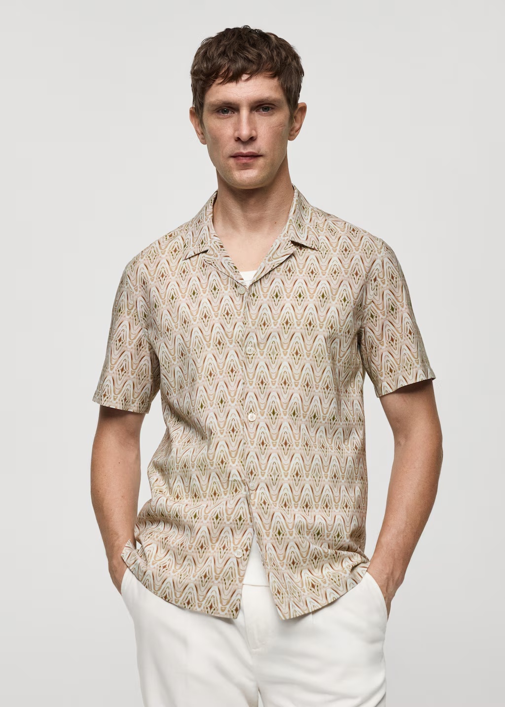 Printed flowing shirt with bowling collar