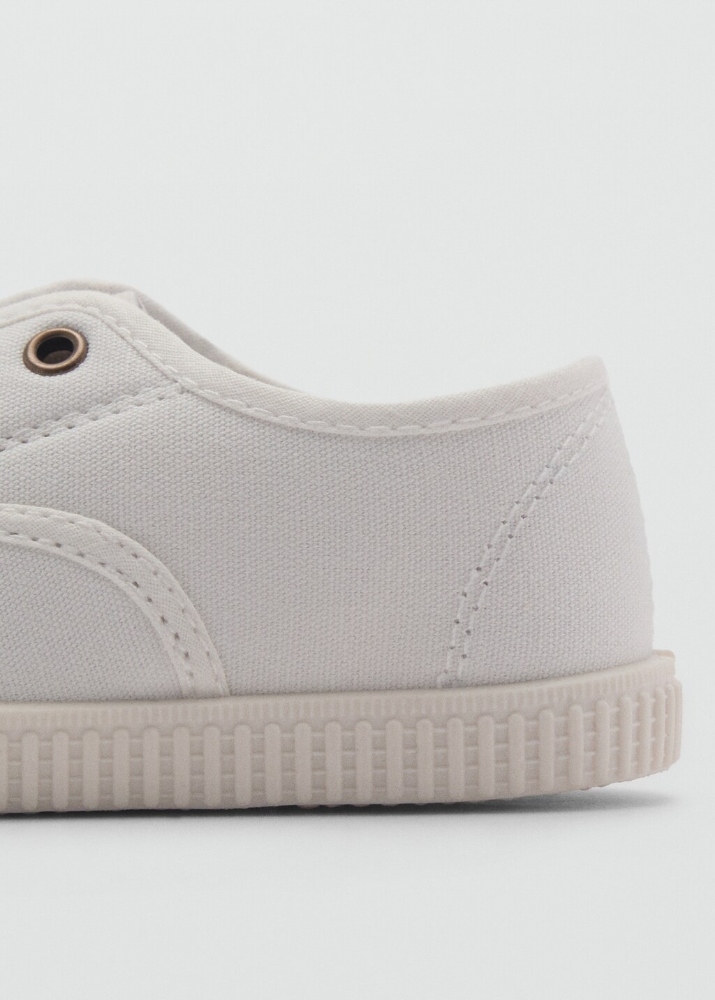 Elastic panel sneakers 3 Elastic panel sneakers