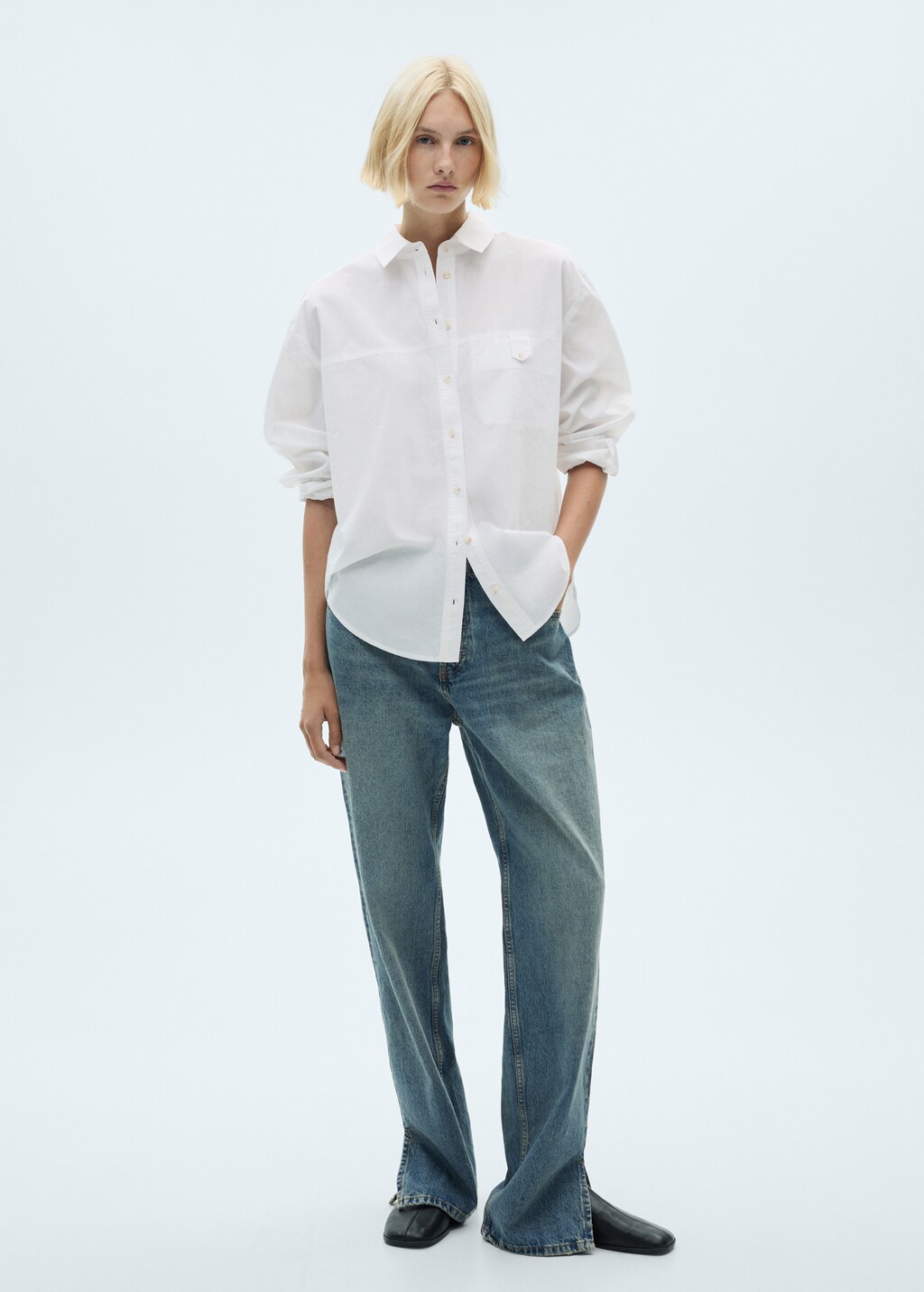 Cotton shirt with decorative button 3 Cotton shirt with decorative button