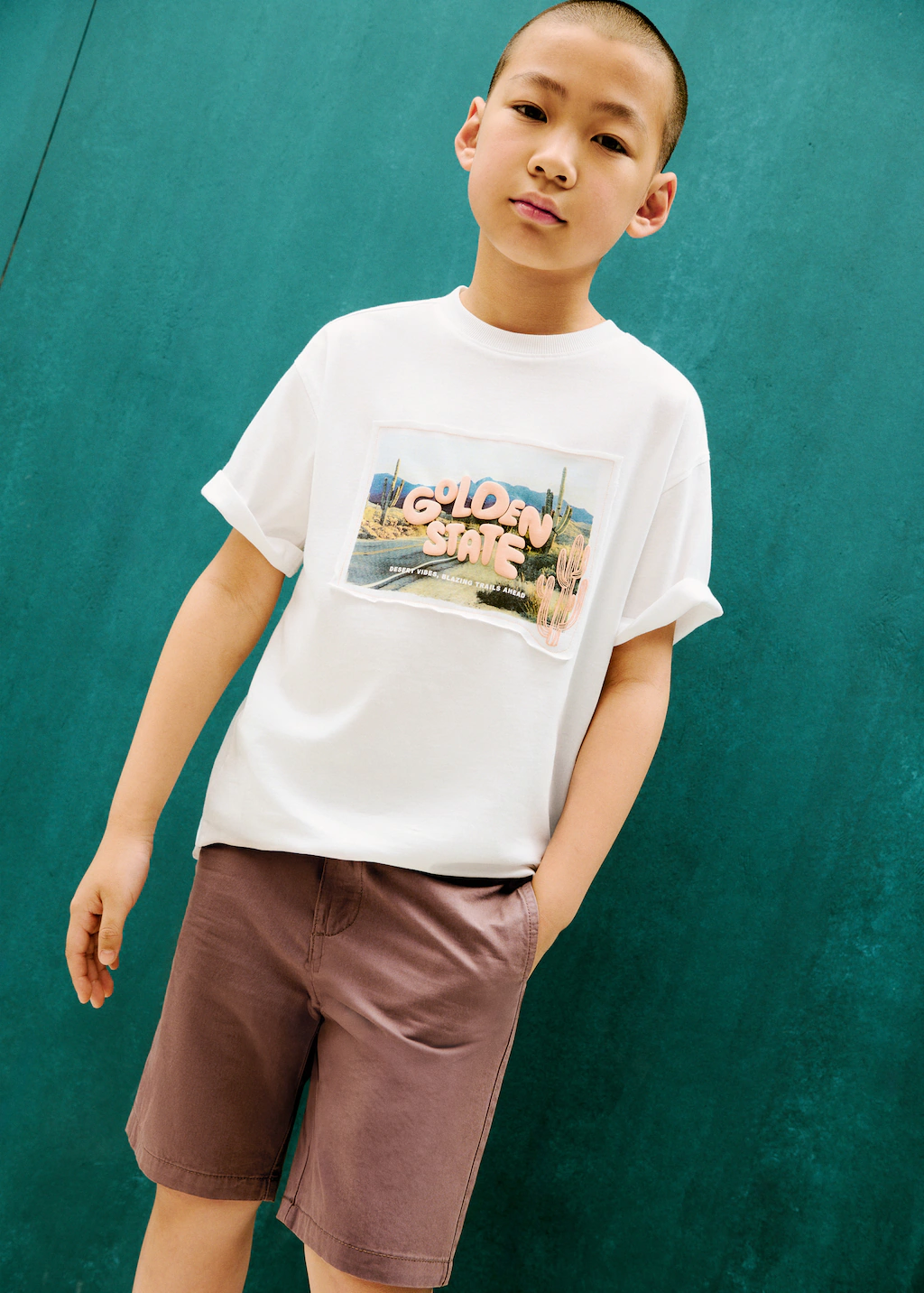 Elastic waist Bermuda shorts