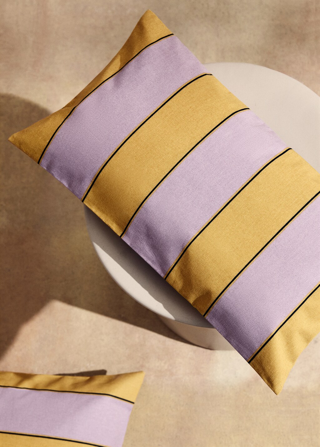 Waterproof striped cushion cover 30x50 cm