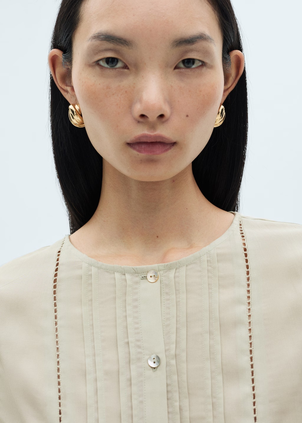 Lyocell blouse with openwork details 5 Lyocell blouse with openwork details