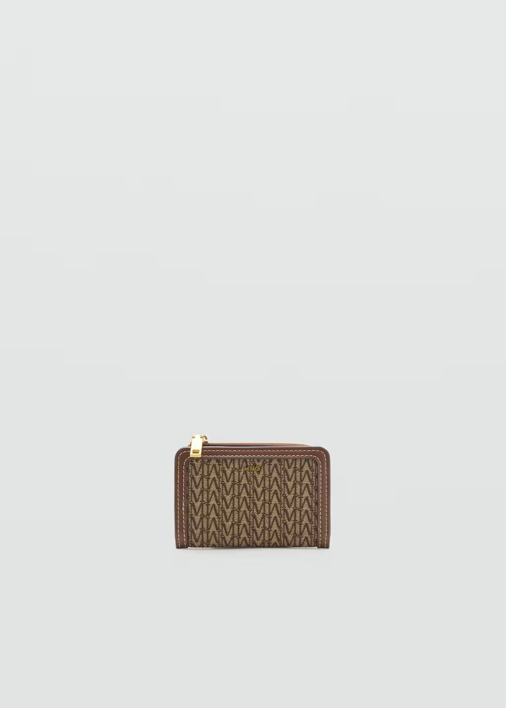 Wallet with flap and logo