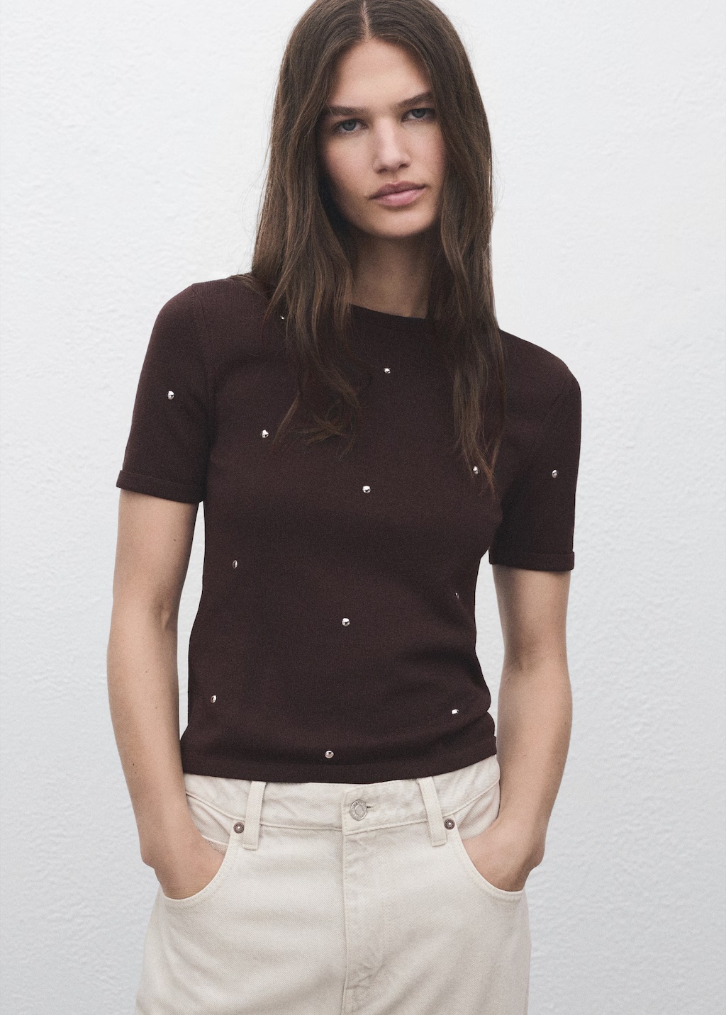 Knitted sweater with rhinestones