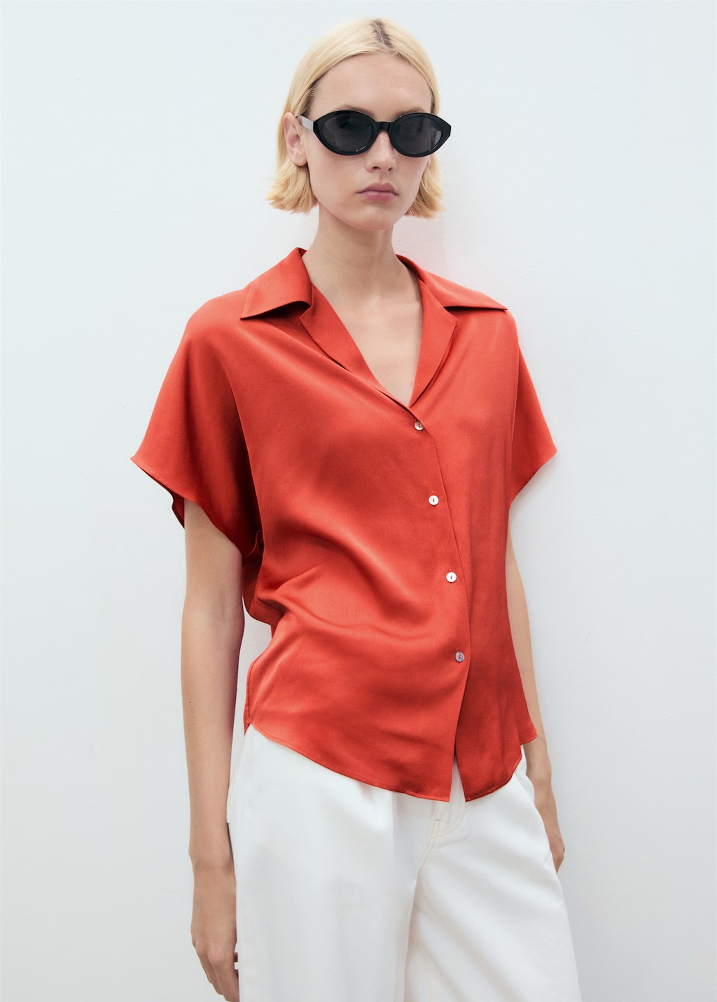 Short sleeve fluid shirt