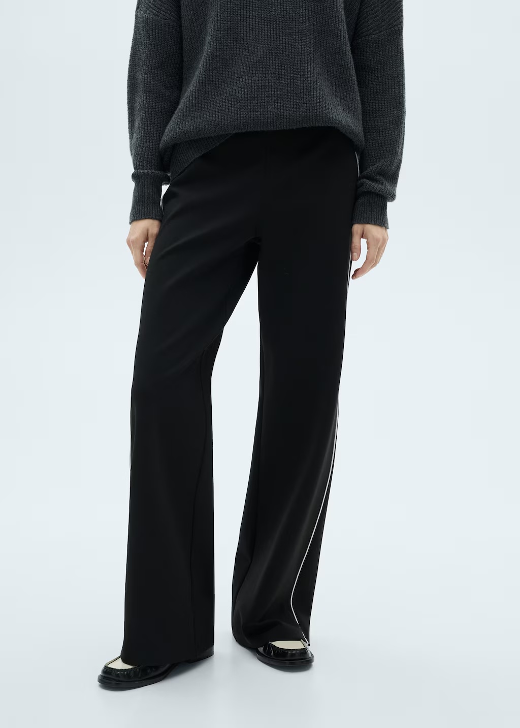 Knitted pants with contrasting stripes