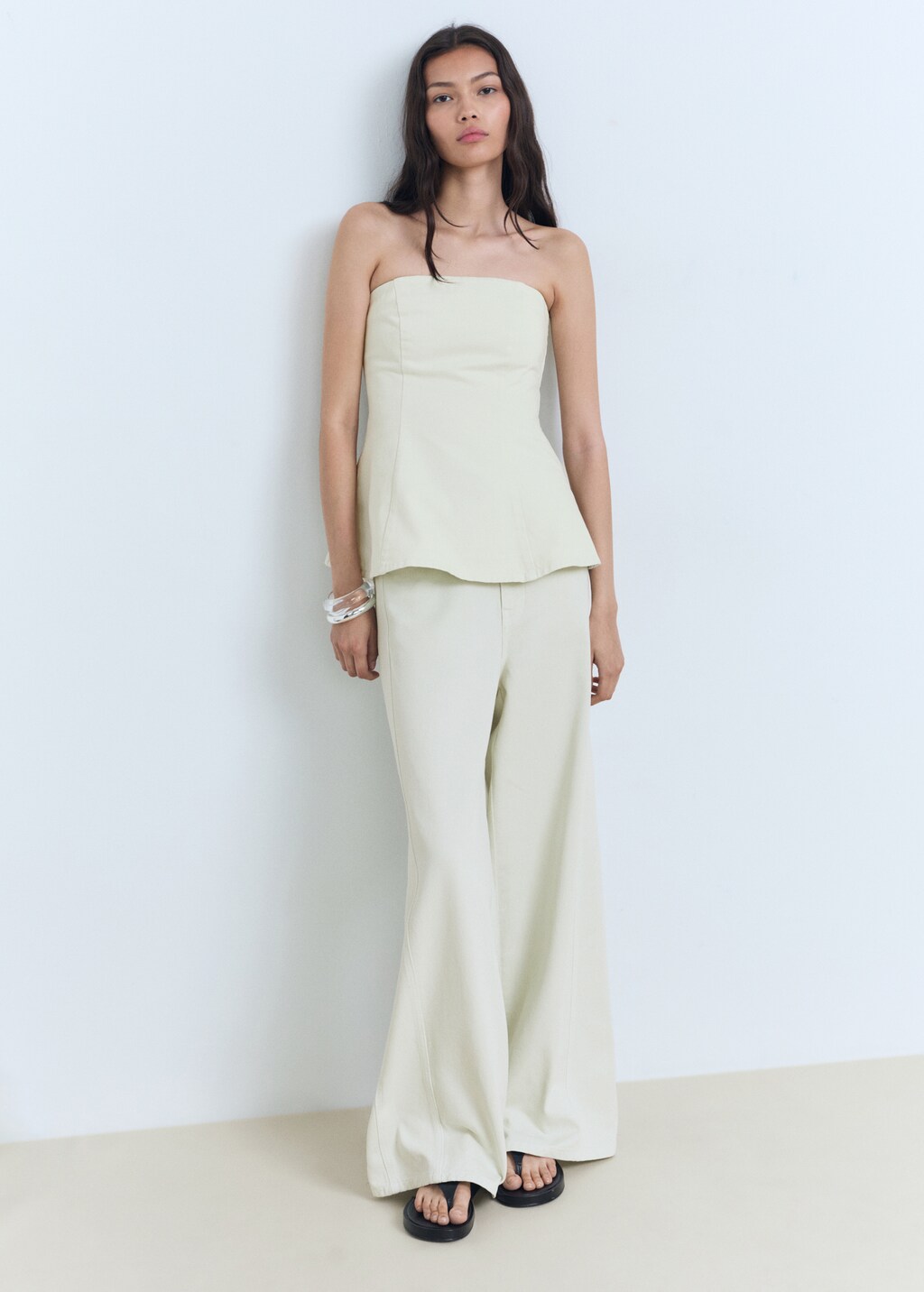 Strapless flared top 3 Strapless flared top