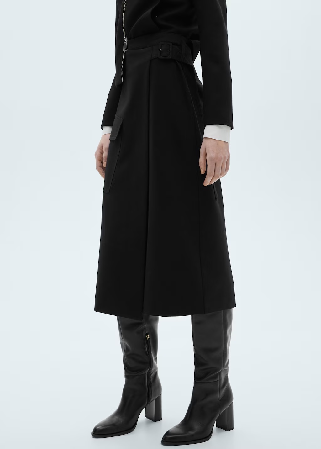 Midi skirt with buckle detail