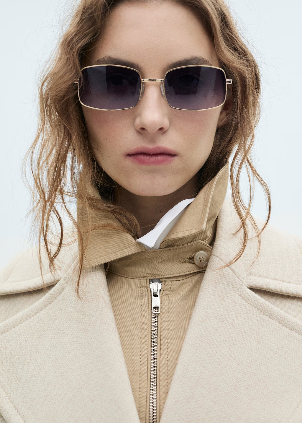Metallic frame sunglasses