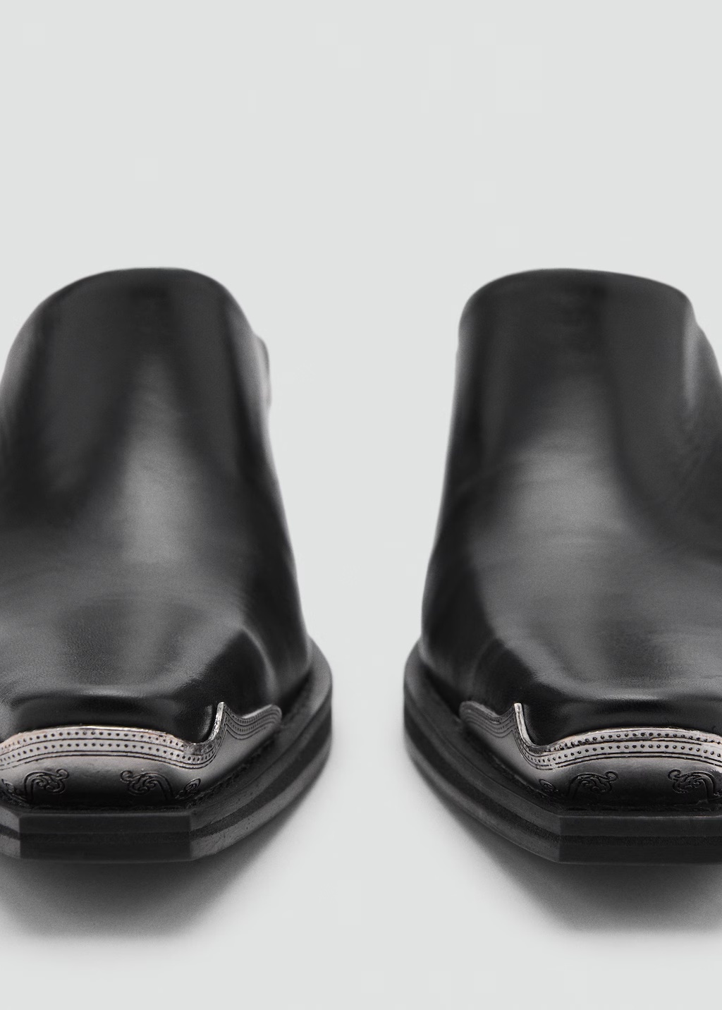Leather shoes with metallic toe 5 Leather shoes with metallic toe