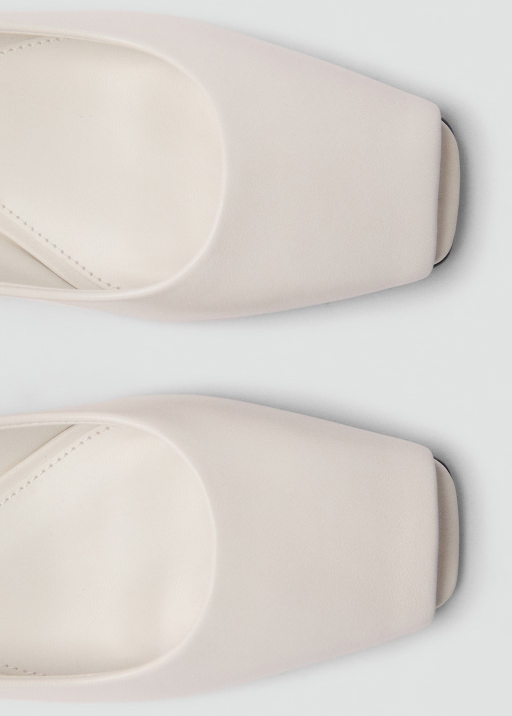 Open-toe leather shoes 6 Open-toe leather shoes