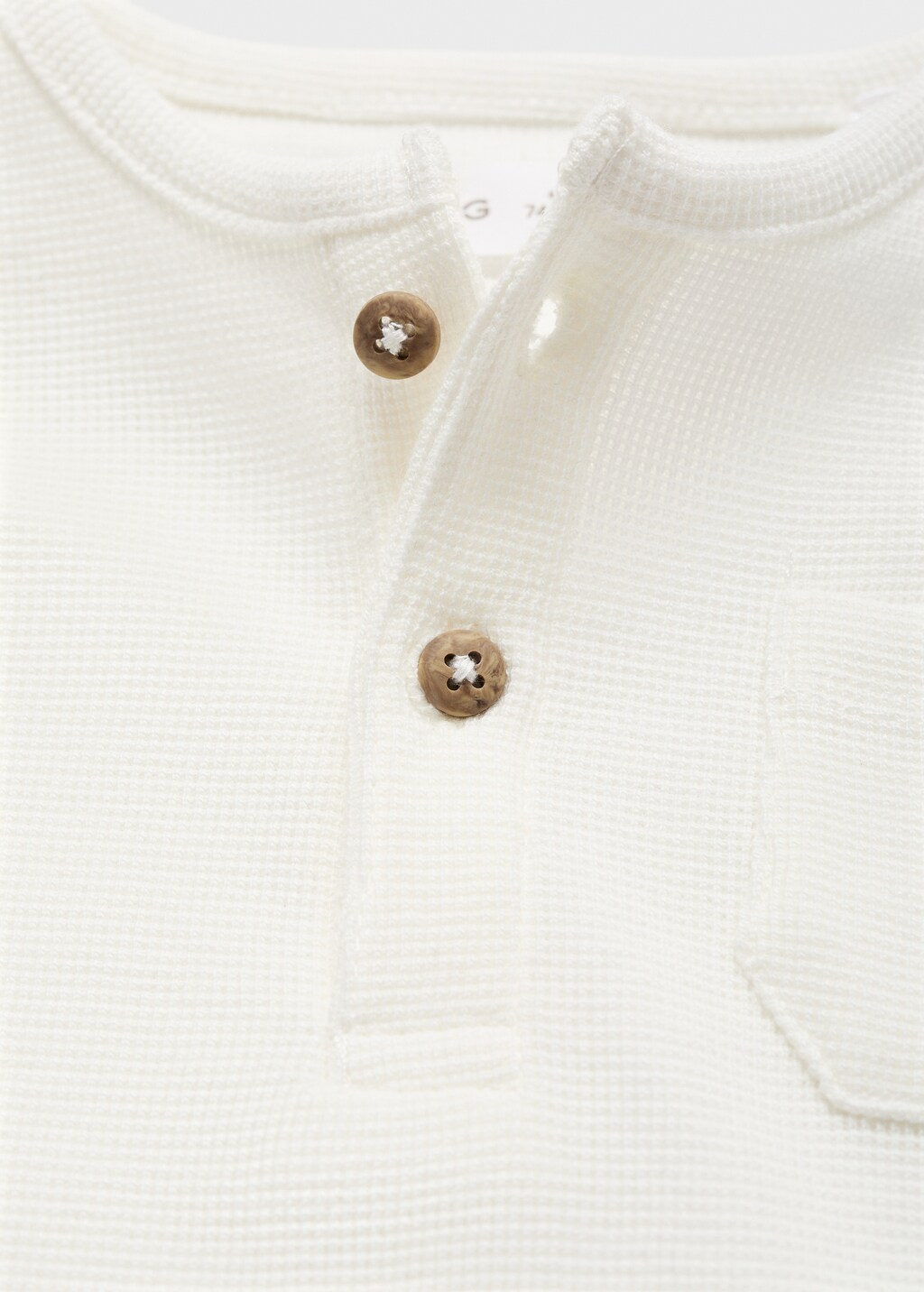 Buttoned long sleeve t-shirt 3 Buttoned long sleeve t-shirt