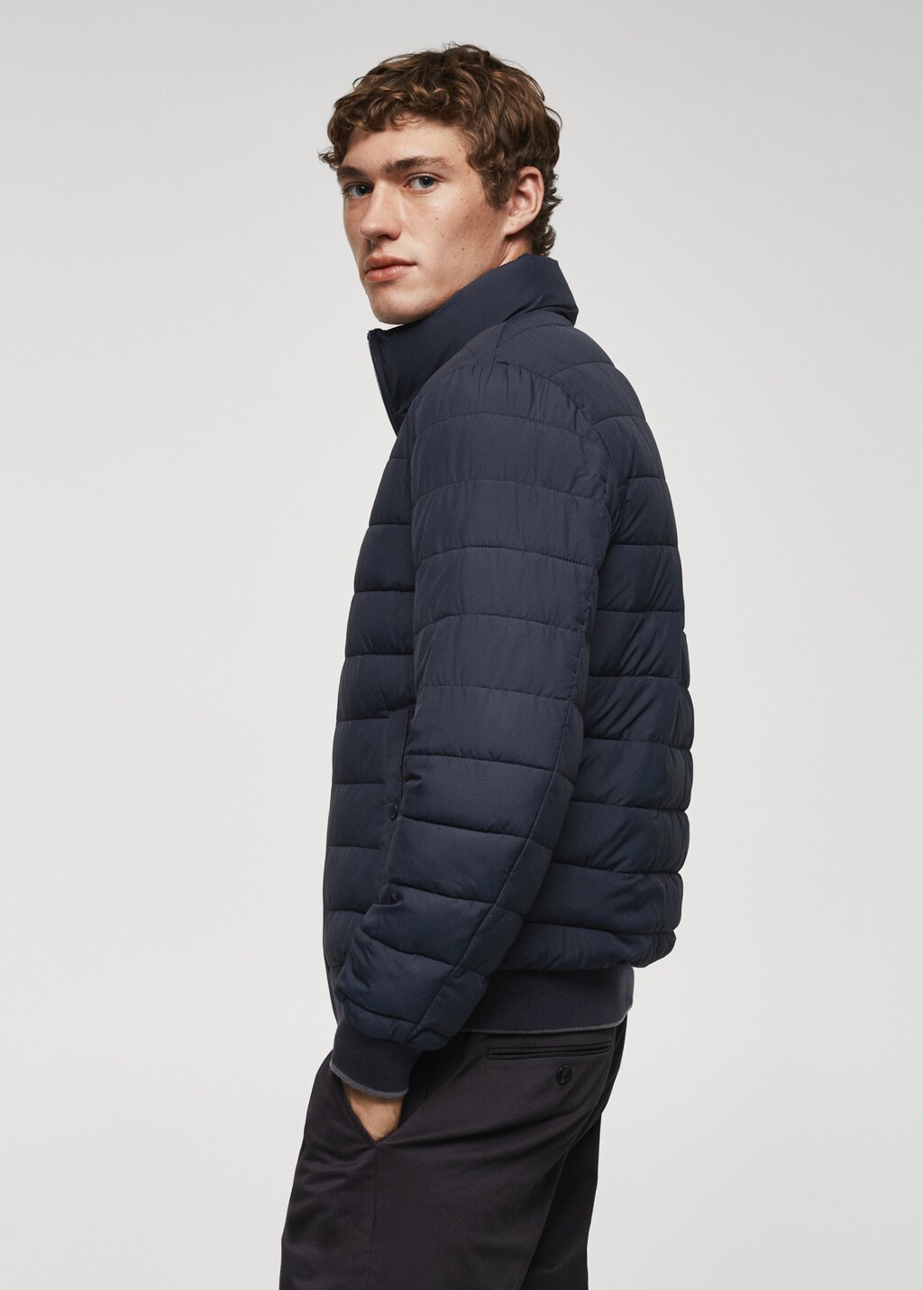 Ultra-lightweight water-repellent quilted anorak 6 Ultra-lightweight water-repellent quilted anorak