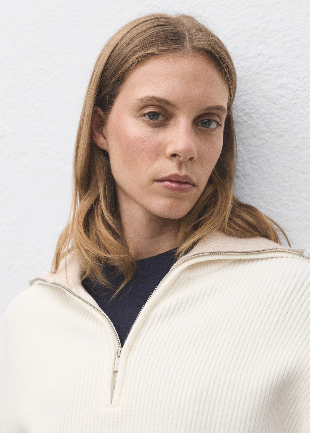 Sweater with contrasting zipper collar 5 Sweater with contrasting zipper collar