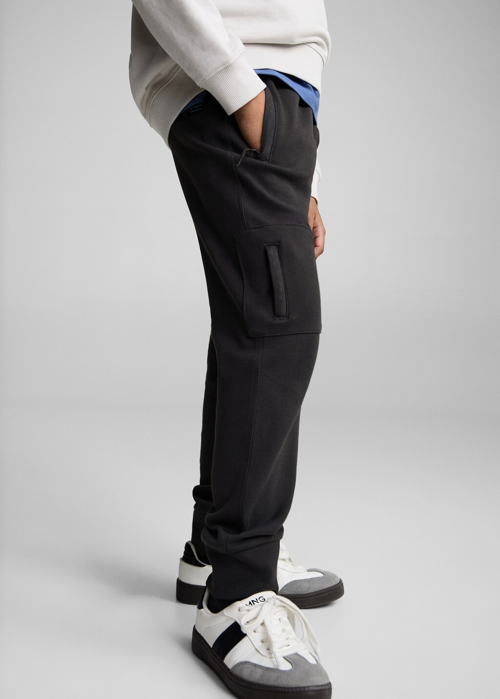 Jogger pants with elastic waist
