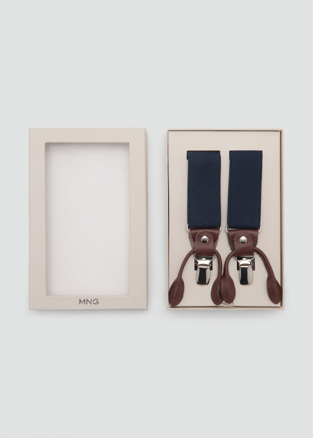 Adjustable elastic straps with leather details 3 Adjustable elastic straps with leather details