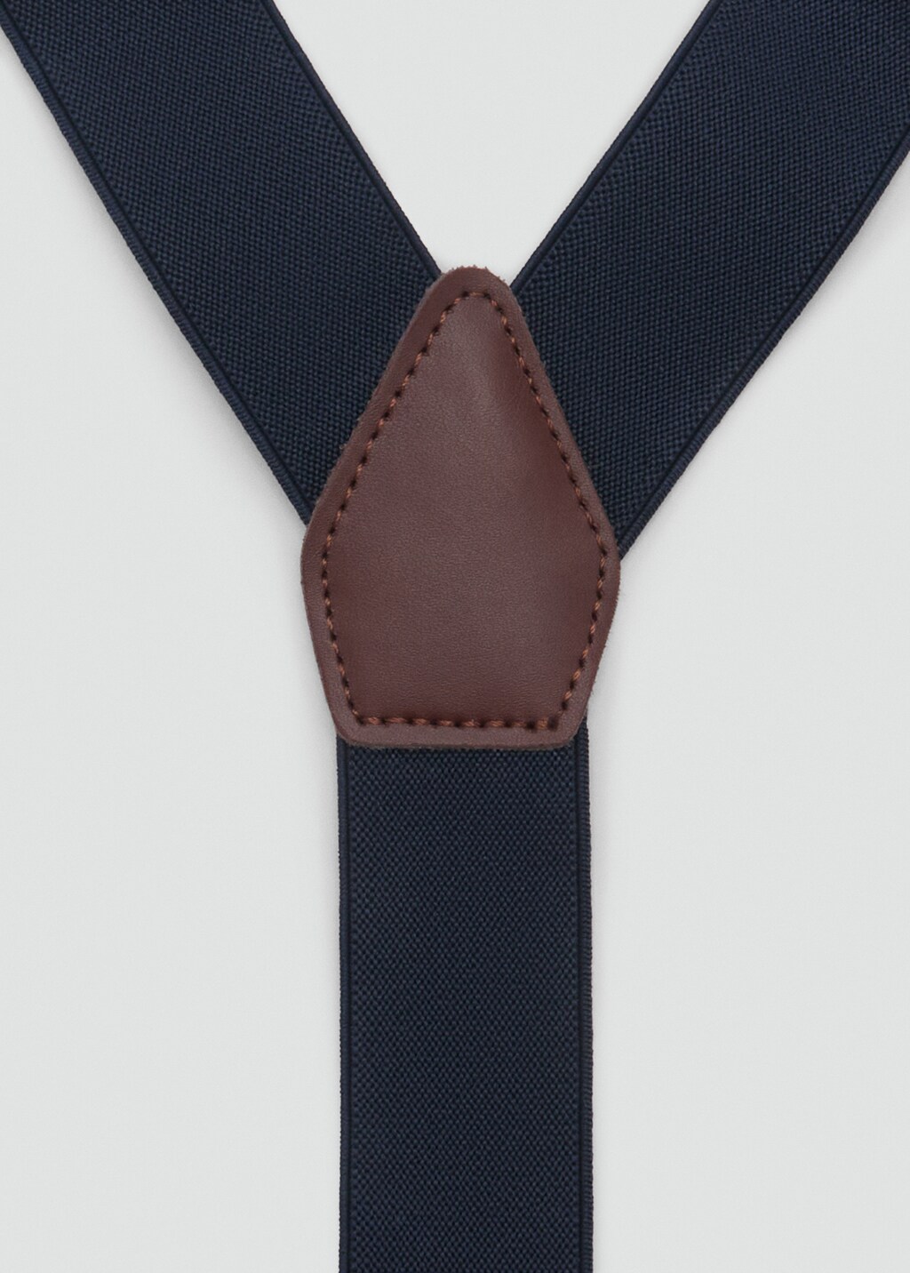 Adjustable elastic straps with leather details 4 Adjustable elastic straps with leather details
