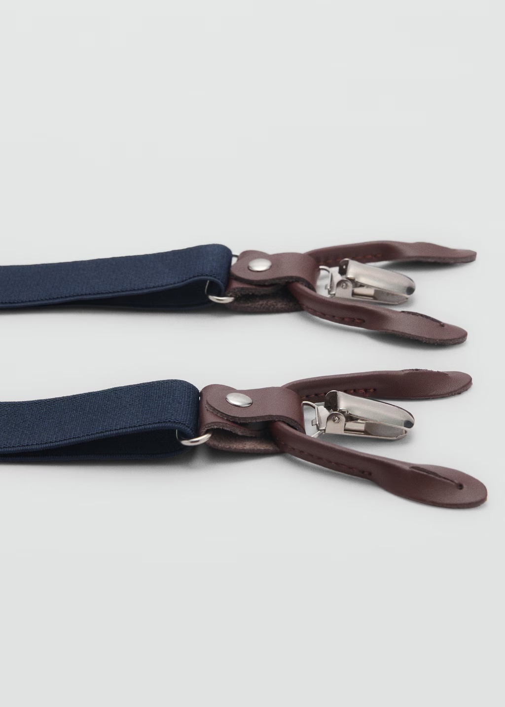Adjustable elastic straps with leather details 5 Adjustable elastic straps with leather details