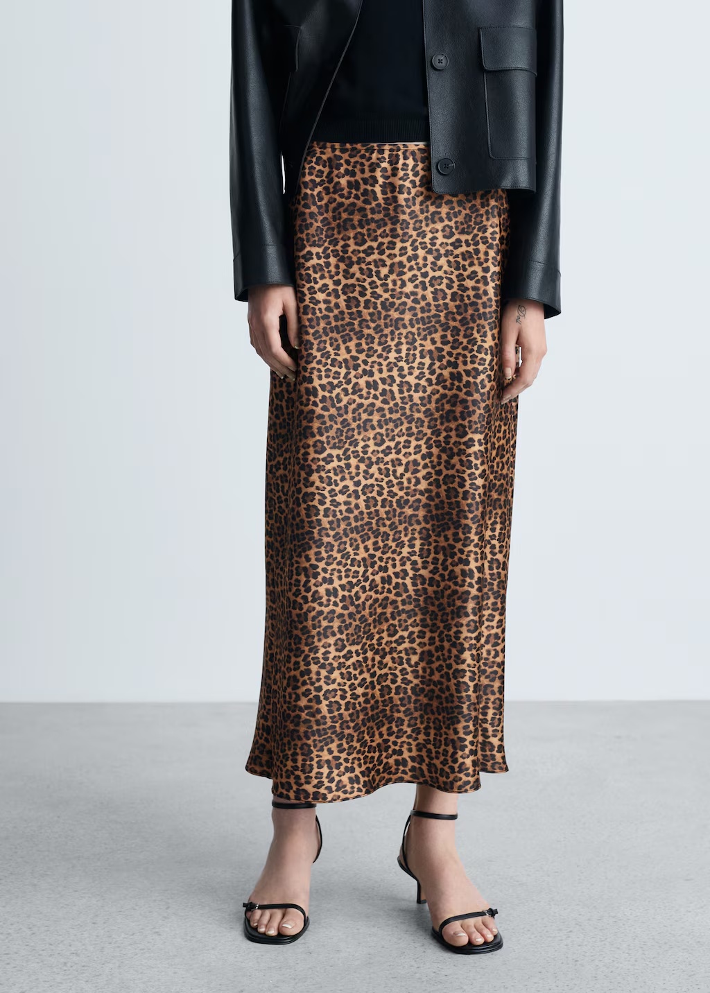 Leopard-print satin skirt