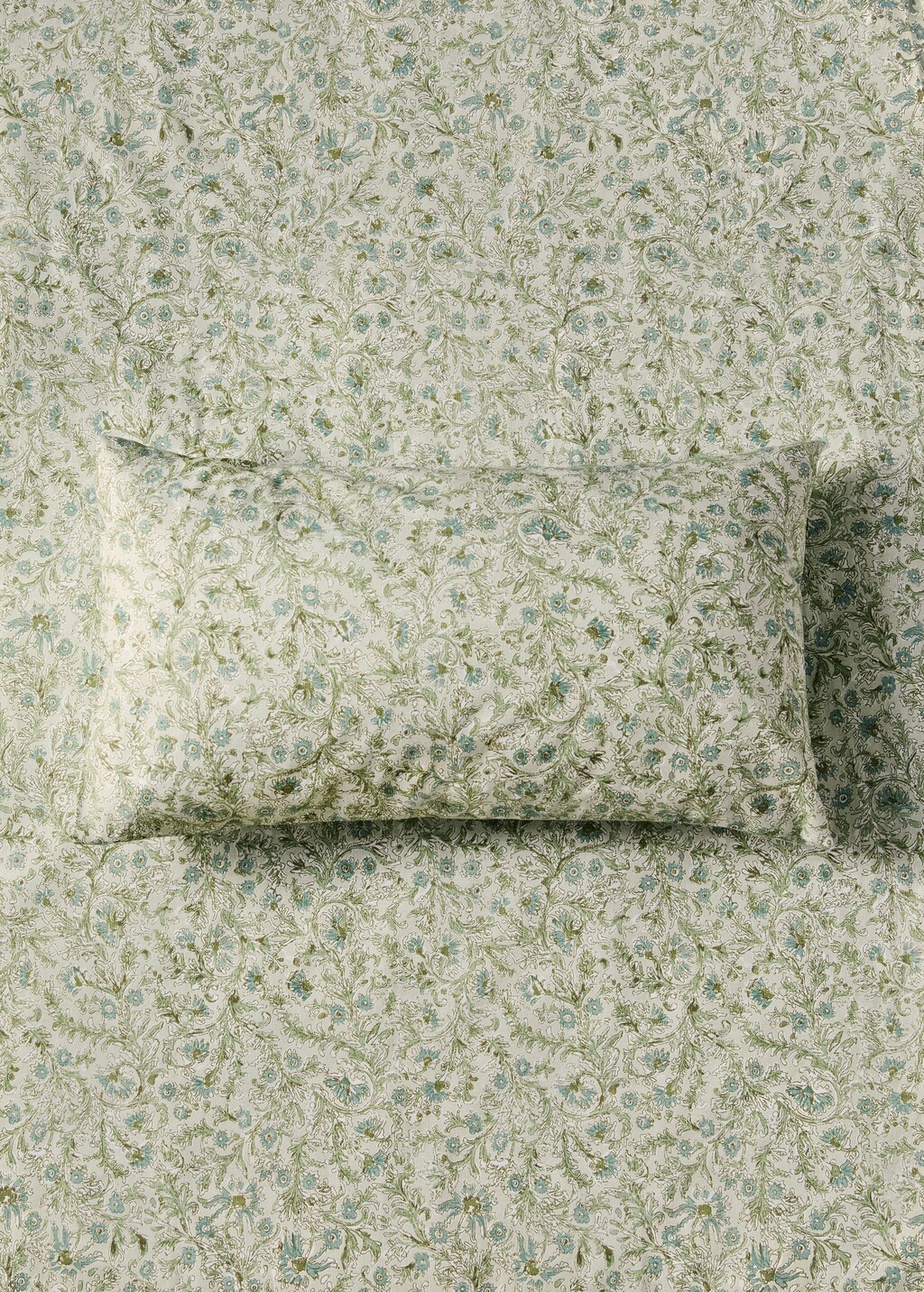 Cotton percale floral-print pillowcase for crib 30x50 cm