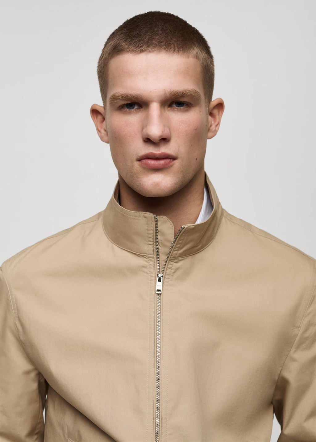 Lightweight jacket with funnel neck 5 Lightweight jacket with funnel neck