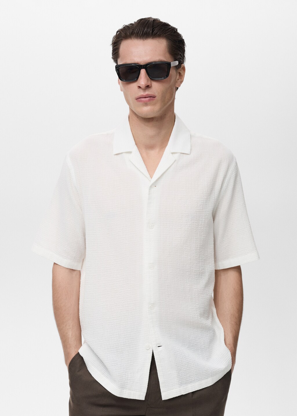 Seersucker shirt with bowling collar