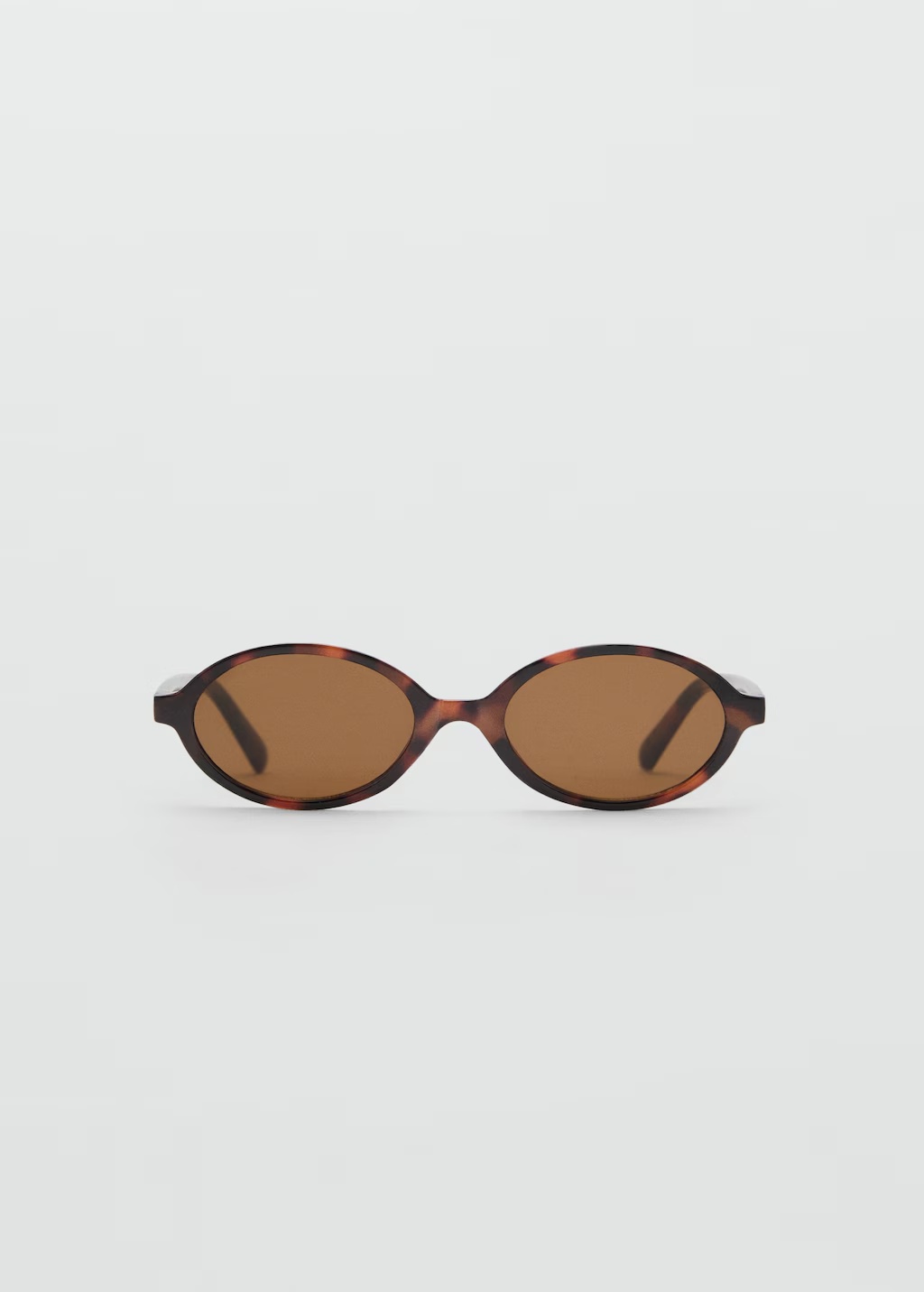 Thin-frame sunglasses