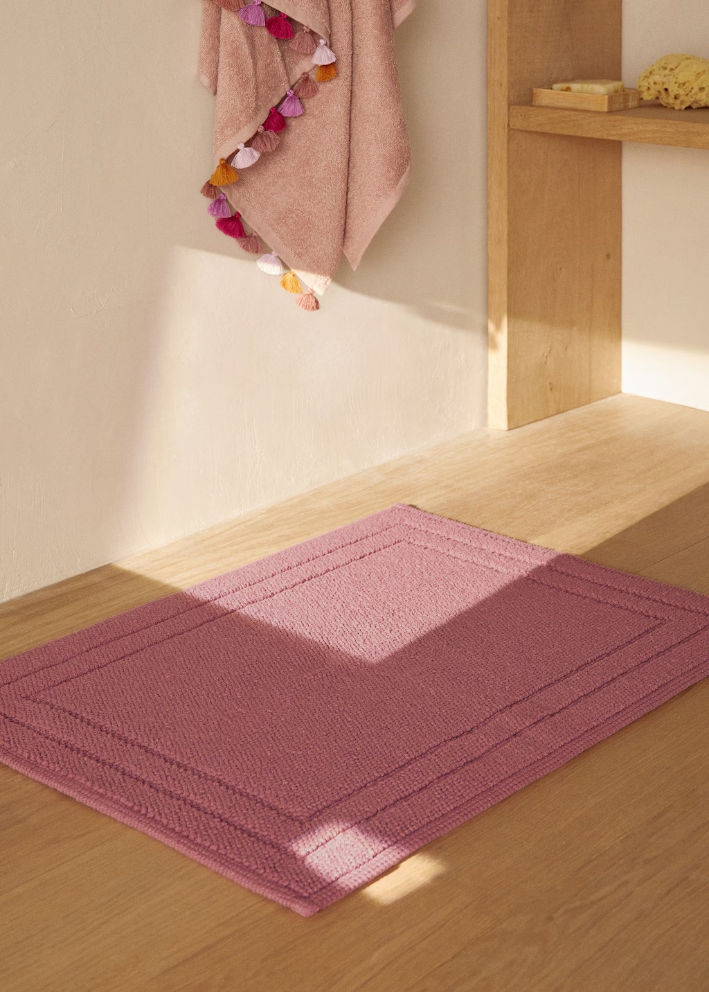 Childrenâs bath mat cotton frame