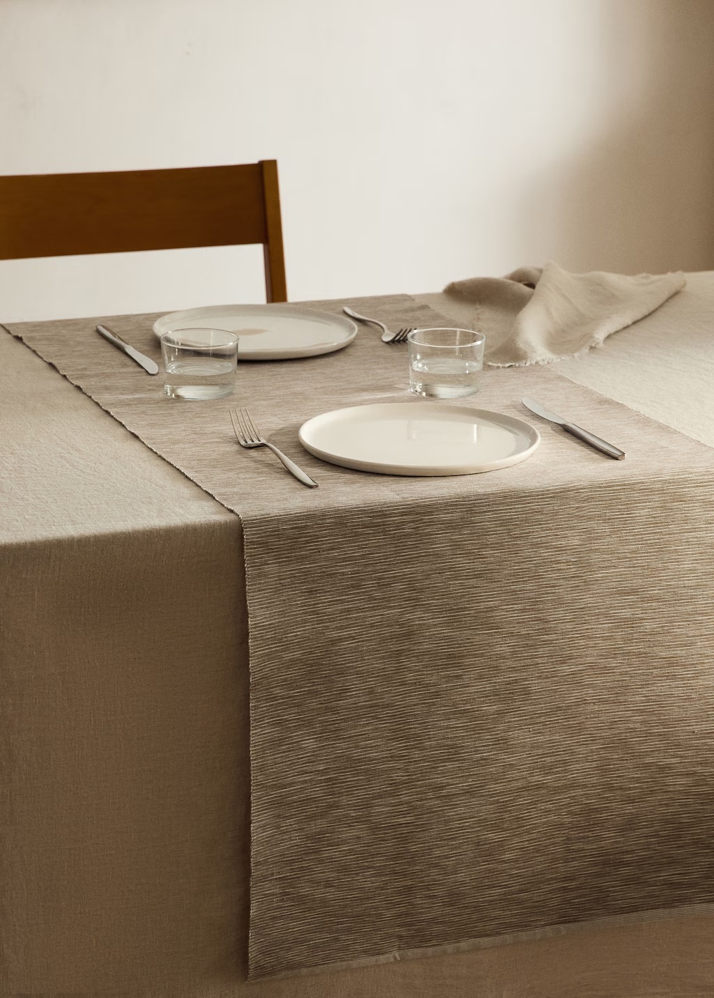 Cotton yarn-dyed melange table runner