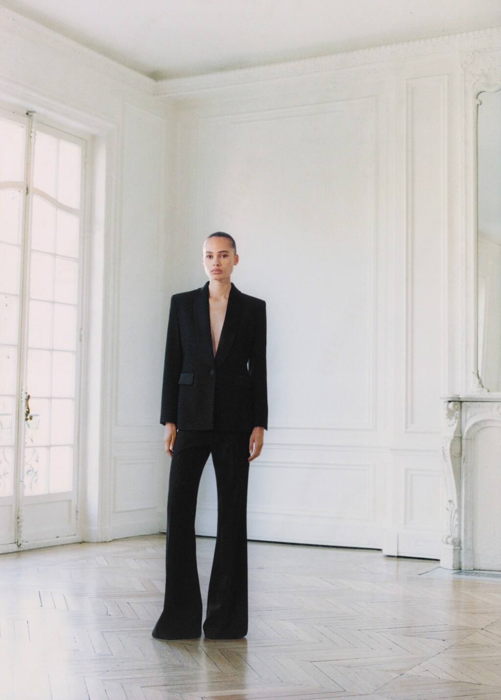 High-waist flared pants 3 High-waist flared pants