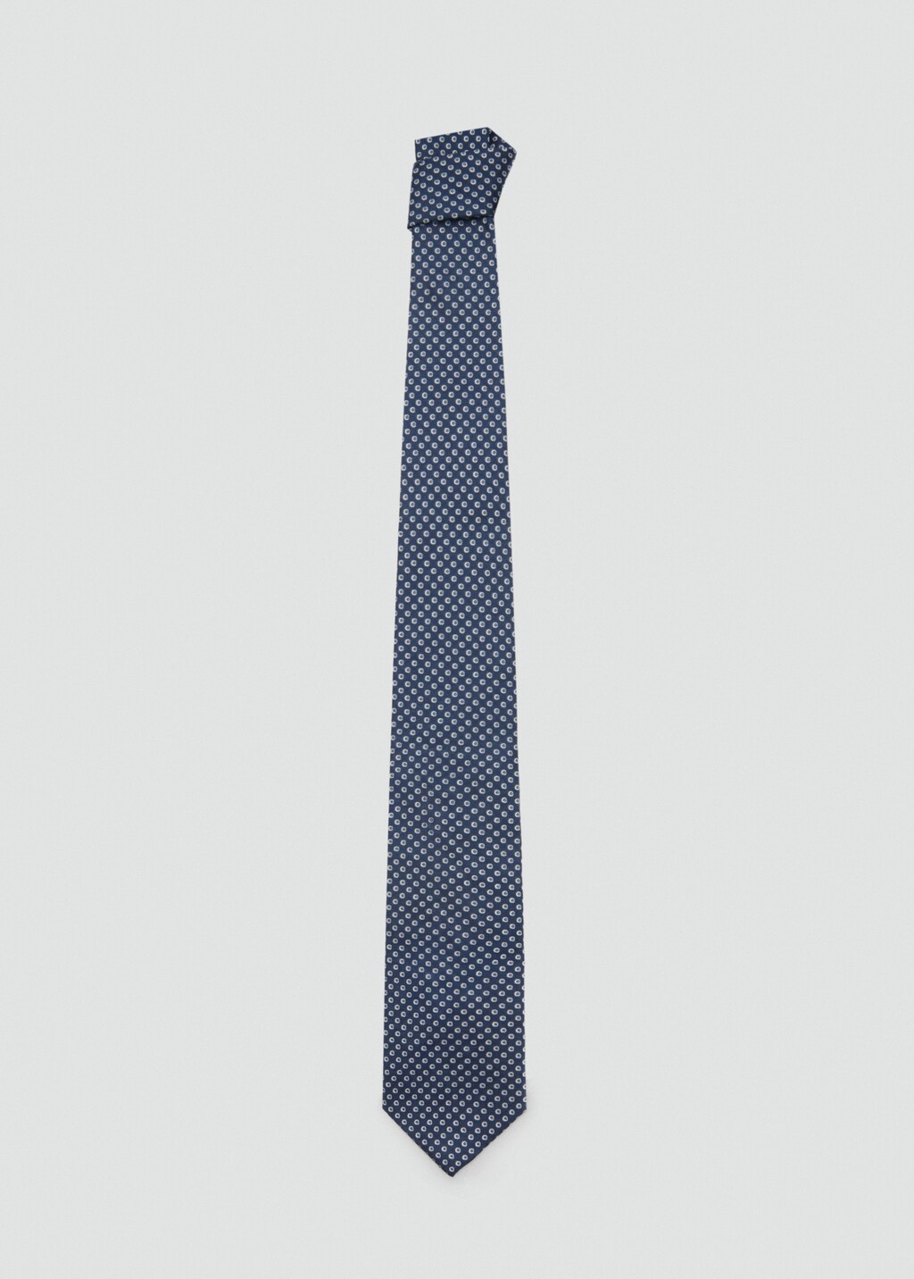 Geometric patterned silk tie