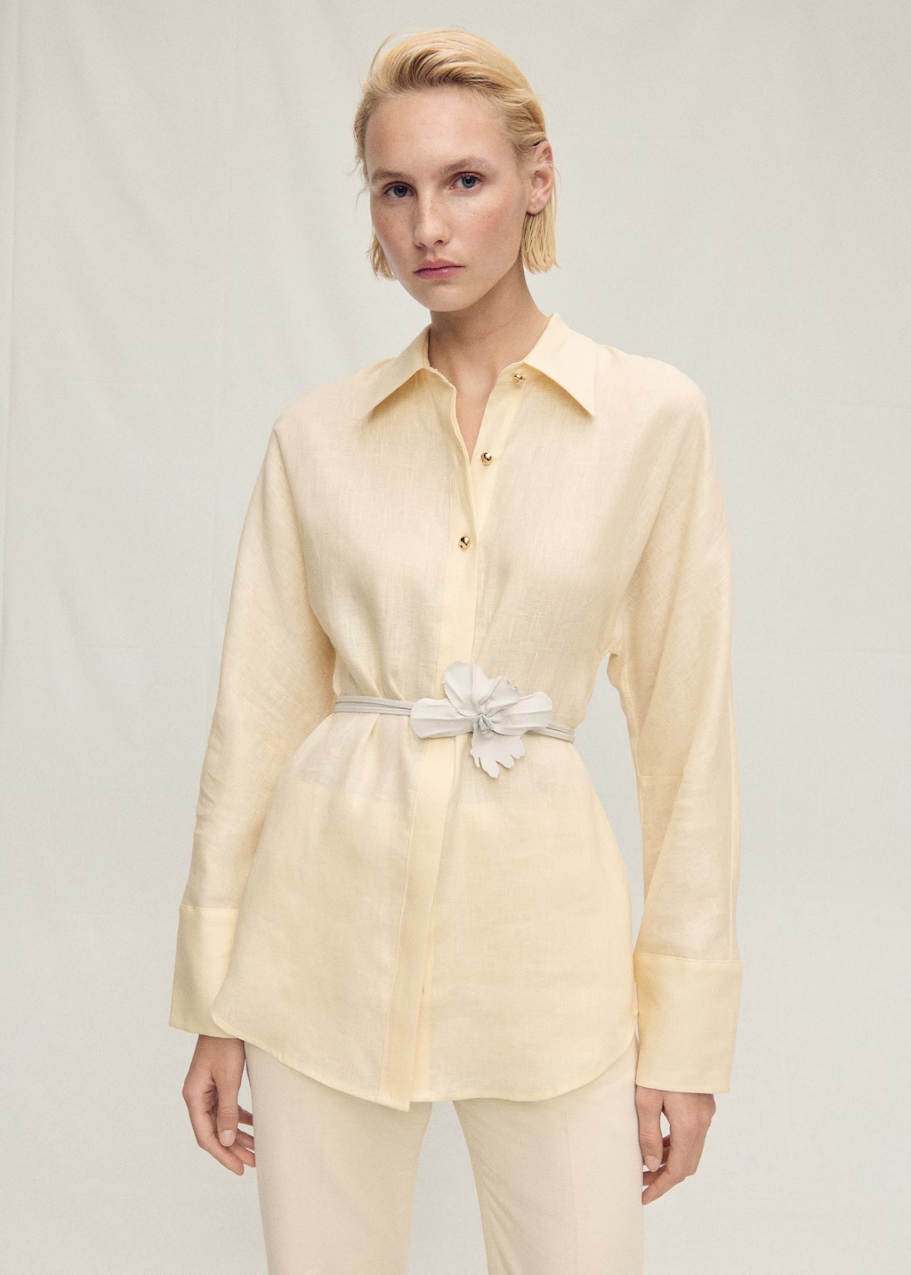 Linen shirt with button detail