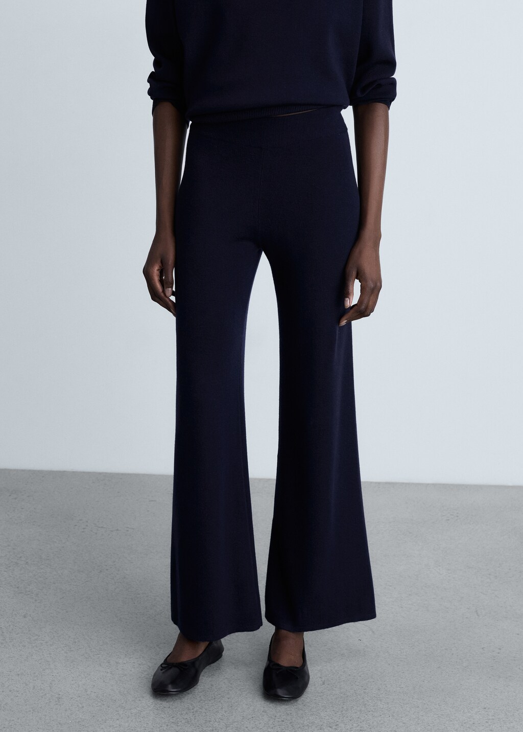 Straight knitted pants