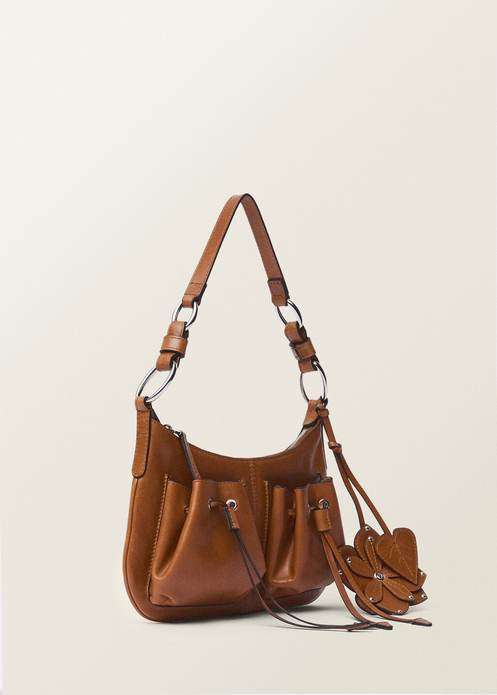 Leather shoulder bag with gathered pockets 4 Leather shoulder bag with gathered pockets