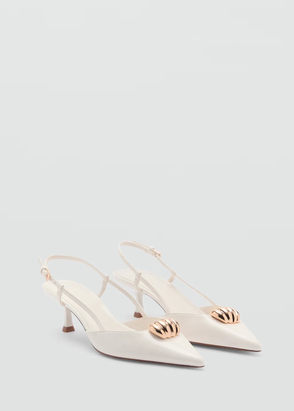 High-heeled shoes with metallic detail 3 High-heeled shoes with metallic detail